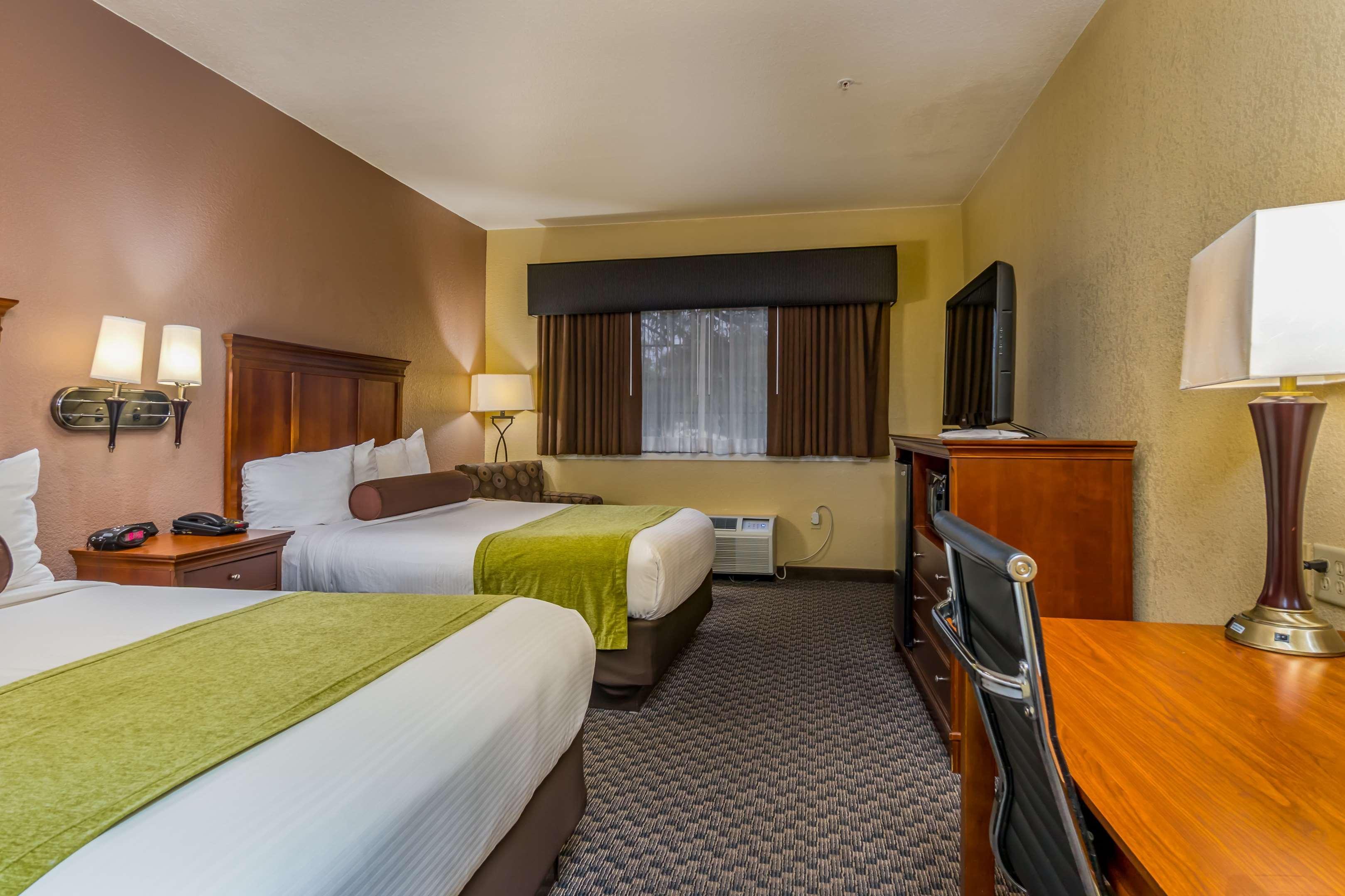 Best Western Plus Shamrock Inn & Suites Esterno foto