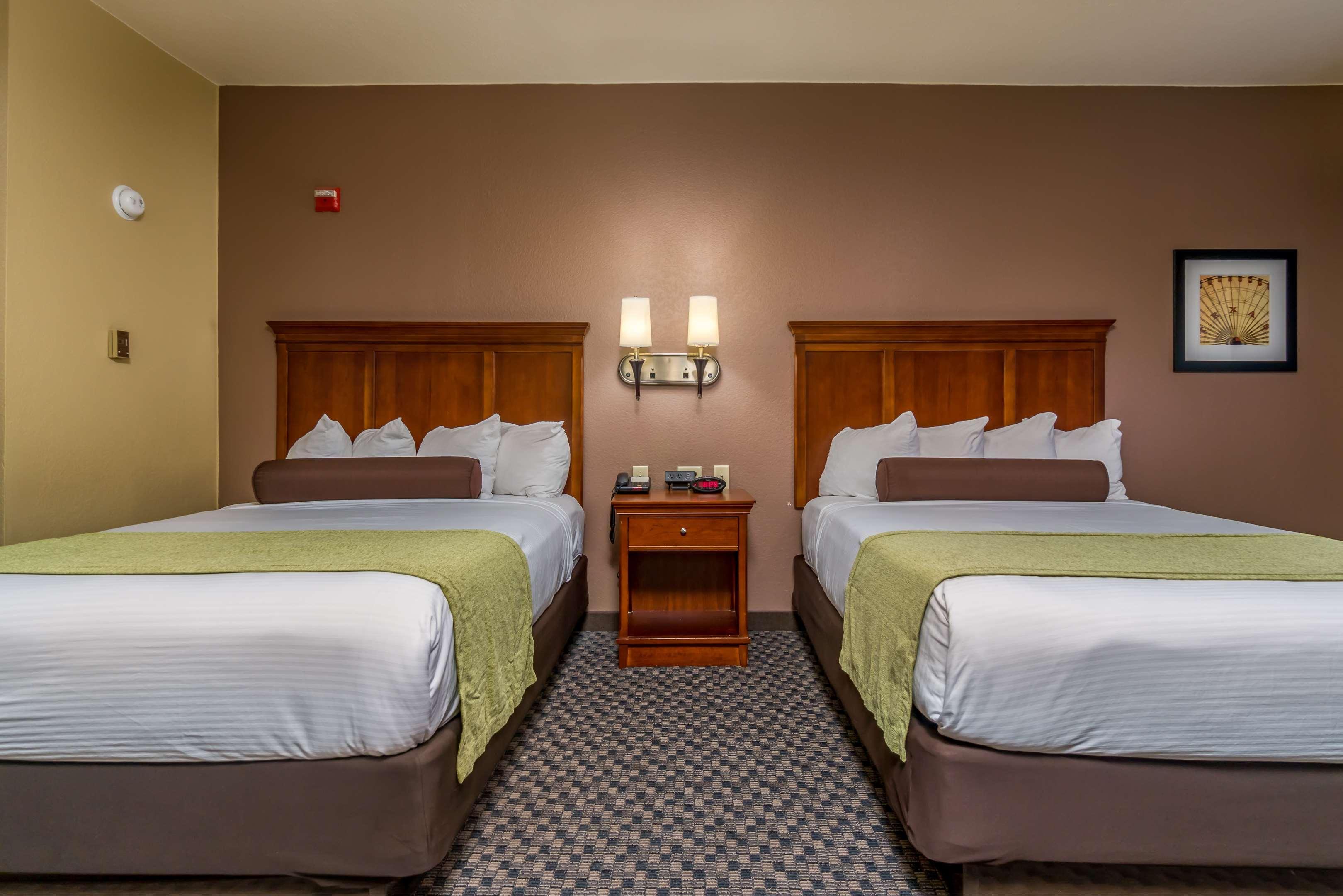 Best Western Plus Shamrock Inn & Suites Esterno foto
