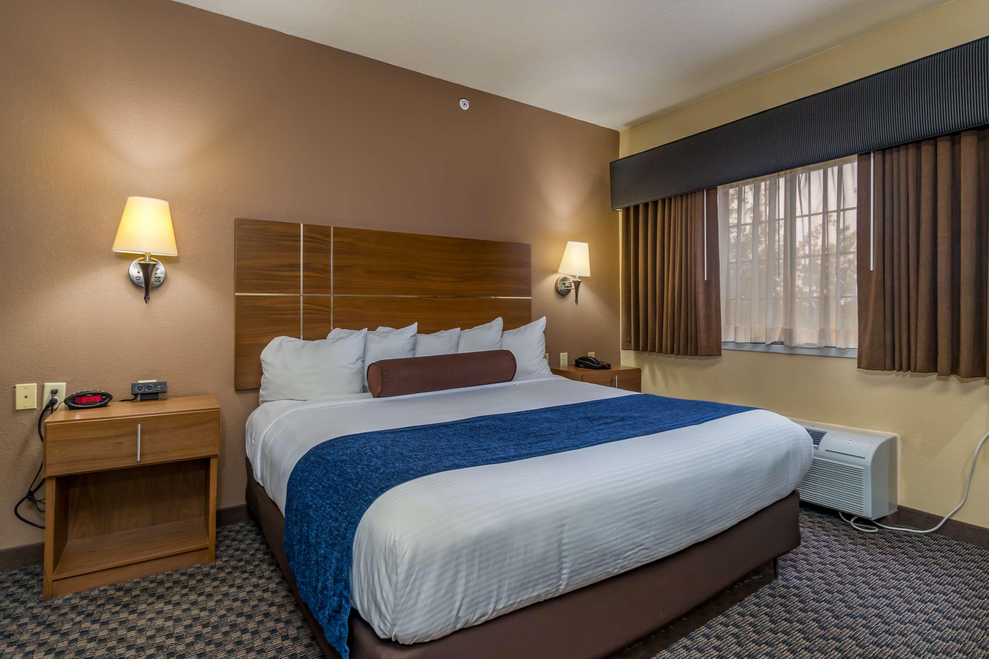 Best Western Plus Shamrock Inn & Suites Esterno foto