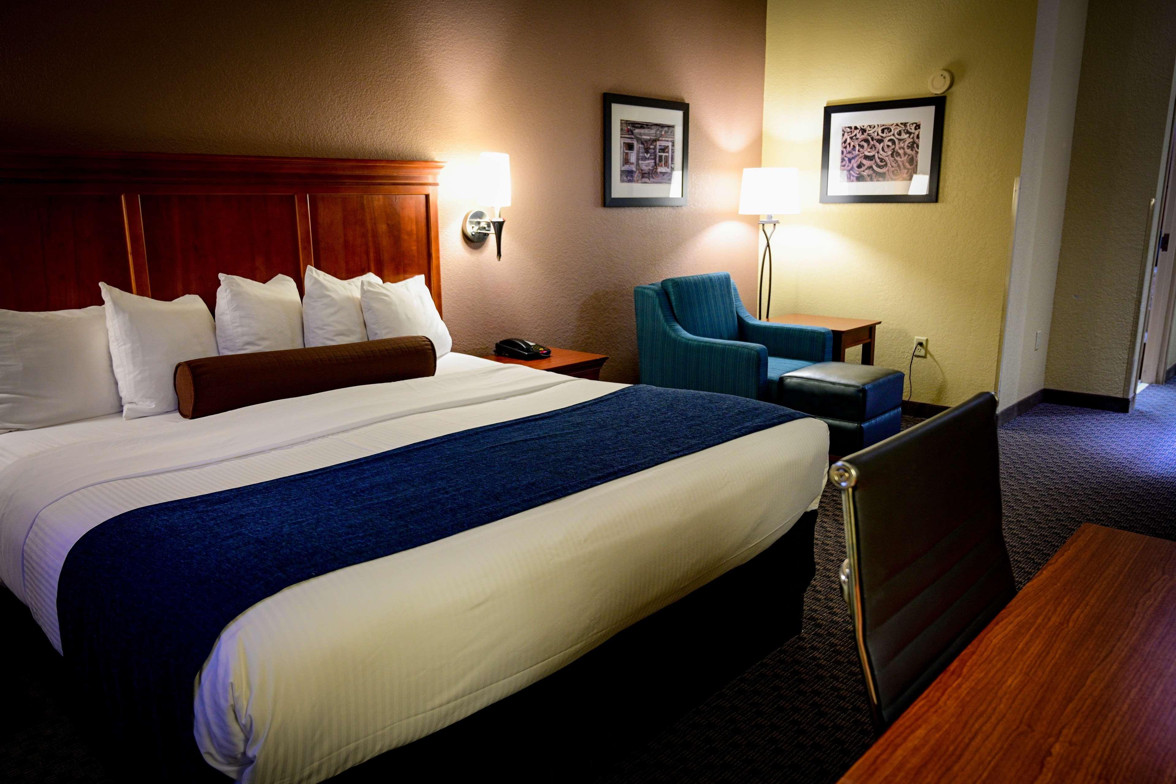 Best Western Plus Shamrock Inn & Suites Esterno foto