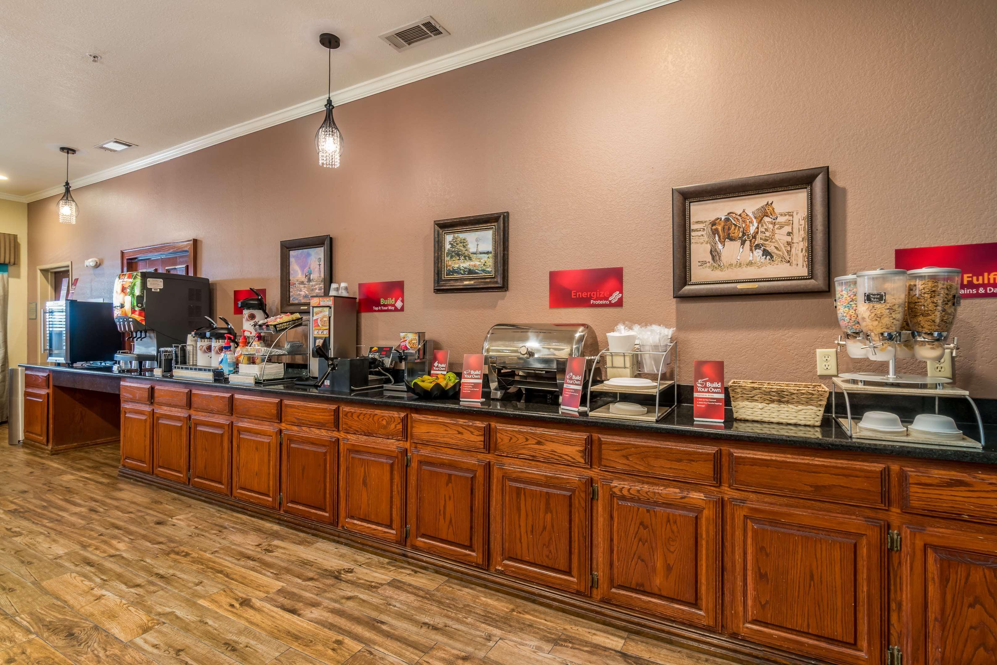 Best Western Plus Shamrock Inn & Suites Esterno foto