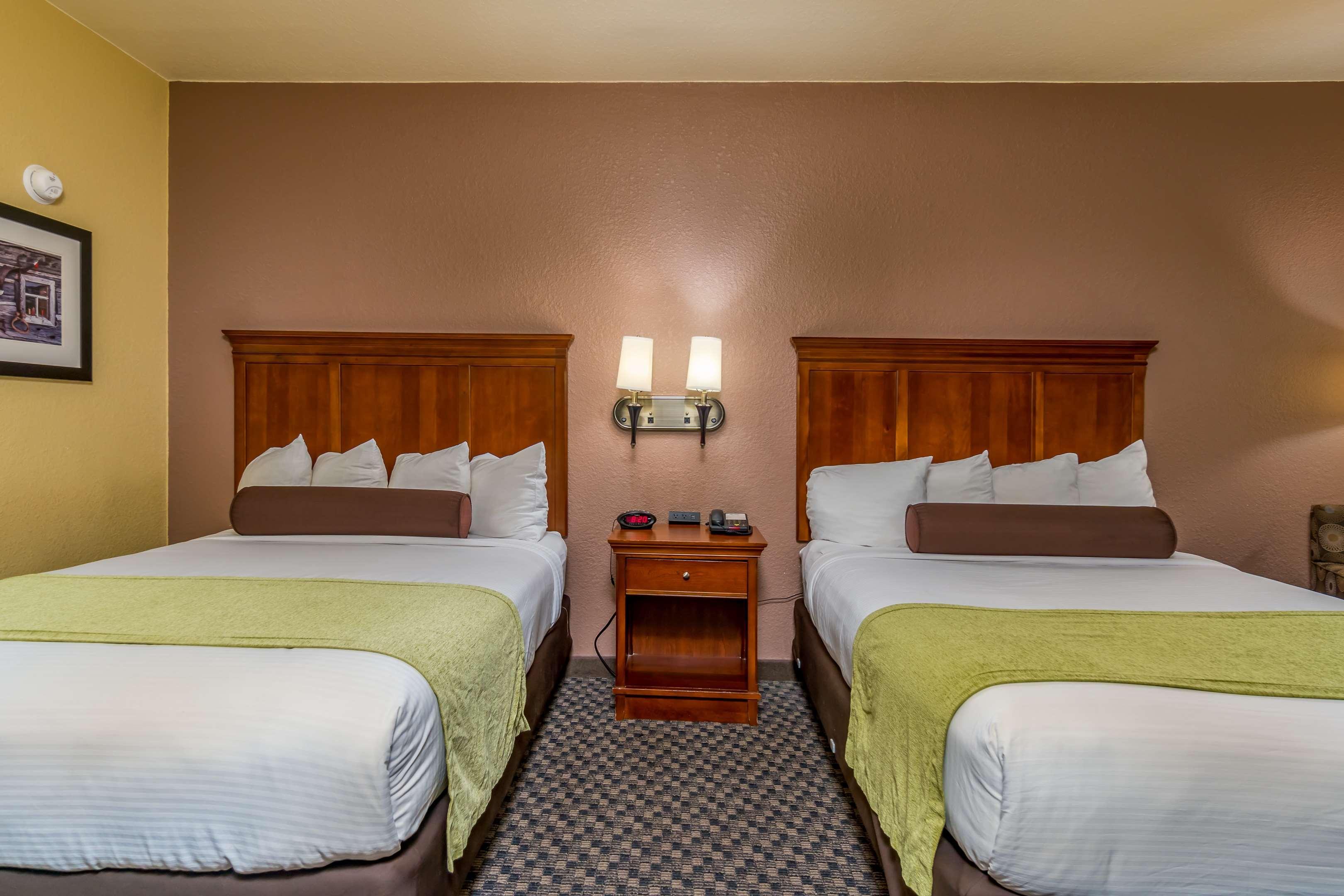 Best Western Plus Shamrock Inn & Suites Esterno foto