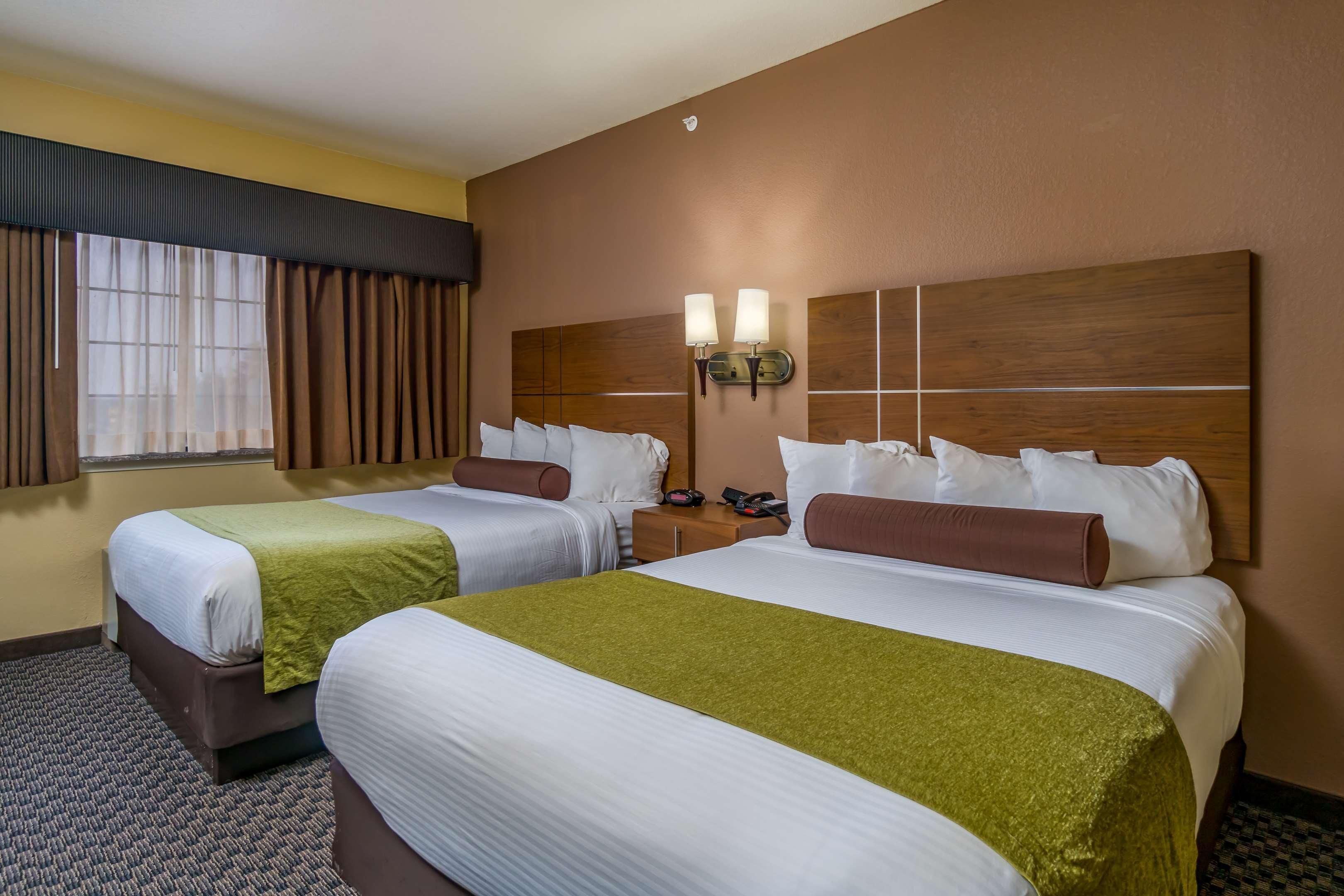 Best Western Plus Shamrock Inn & Suites Esterno foto